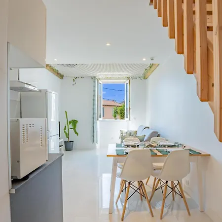 Golfe Juan T2 Mezzanine 40m²+ Parking Apartman *