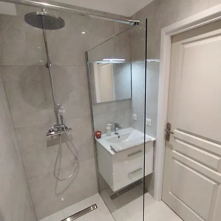 Apartamento Golfe Juan T2 Mezzanine 40m²+ Parking Vallauris