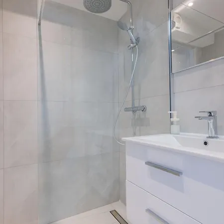 Apartamento Golfe Juan T2 Mezzanine 40m²+ Parking